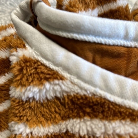 Free People Breton Striped Pullover Sherpa Fall Sweater Tan Camel White Small - Picture 8 of 11